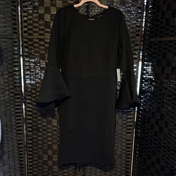 ELOQUII Black Bell Sleeve Dress Size 14 - Picture 2 of 8